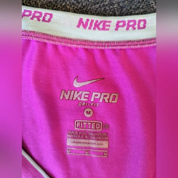 NIKE PRO DRI-FIT MEDIUM FITTED TOP WORKOUT DARK PINK WITH BLUE SWOOSH & NECKLINE - Picture 5 of 6